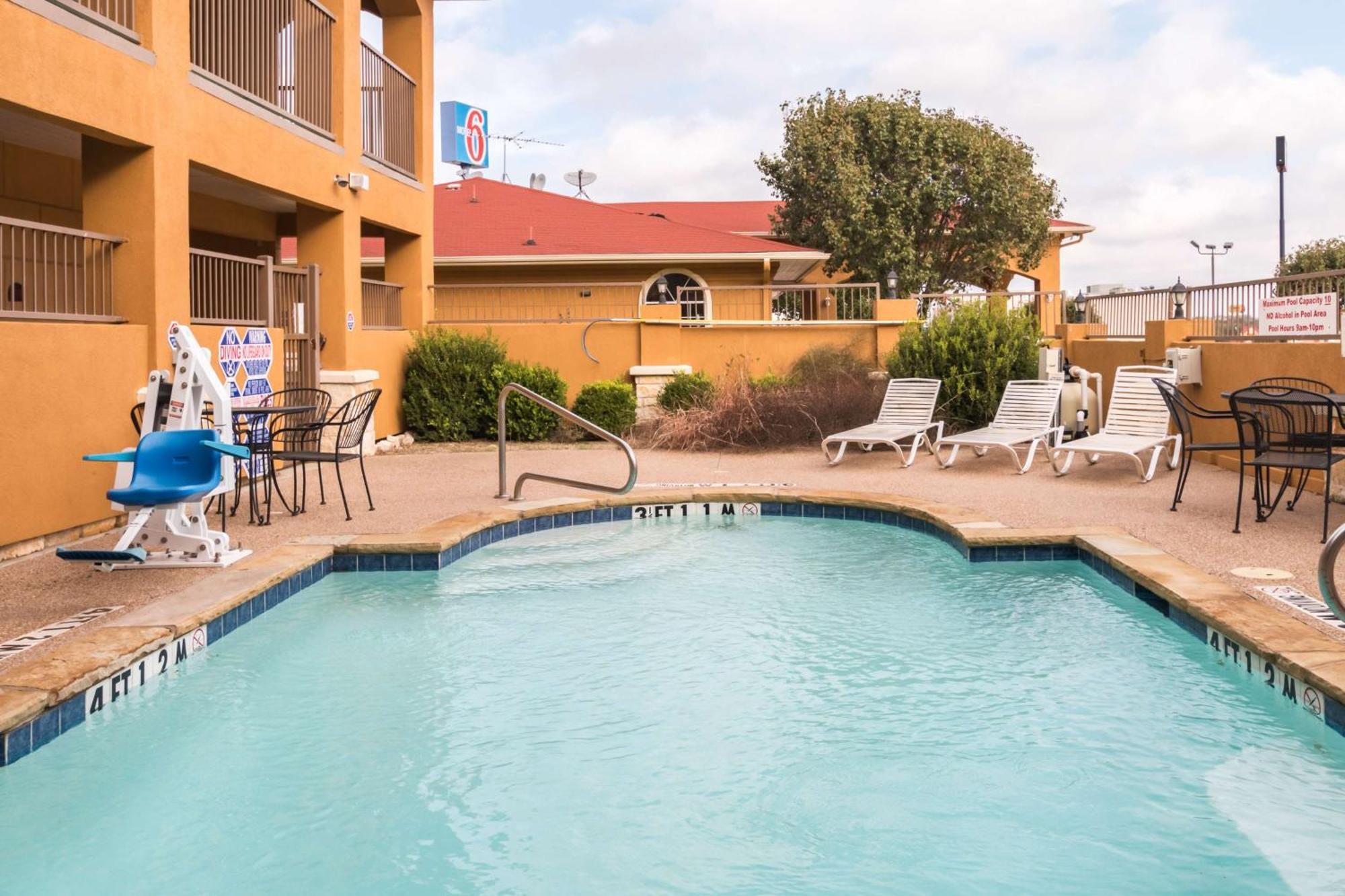 Motel 6 Alvarado Tx 외부 사진
